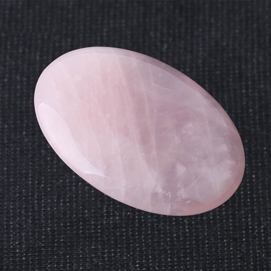 Pietre di cristallo per la preoccupazione: quarzo, ametista, ossidiana e opalite