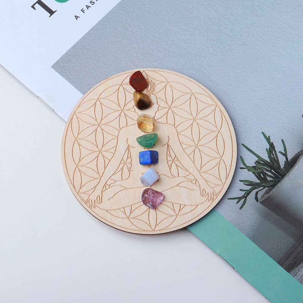 Fin 7 Chakra Krystalsæt + Trægitter