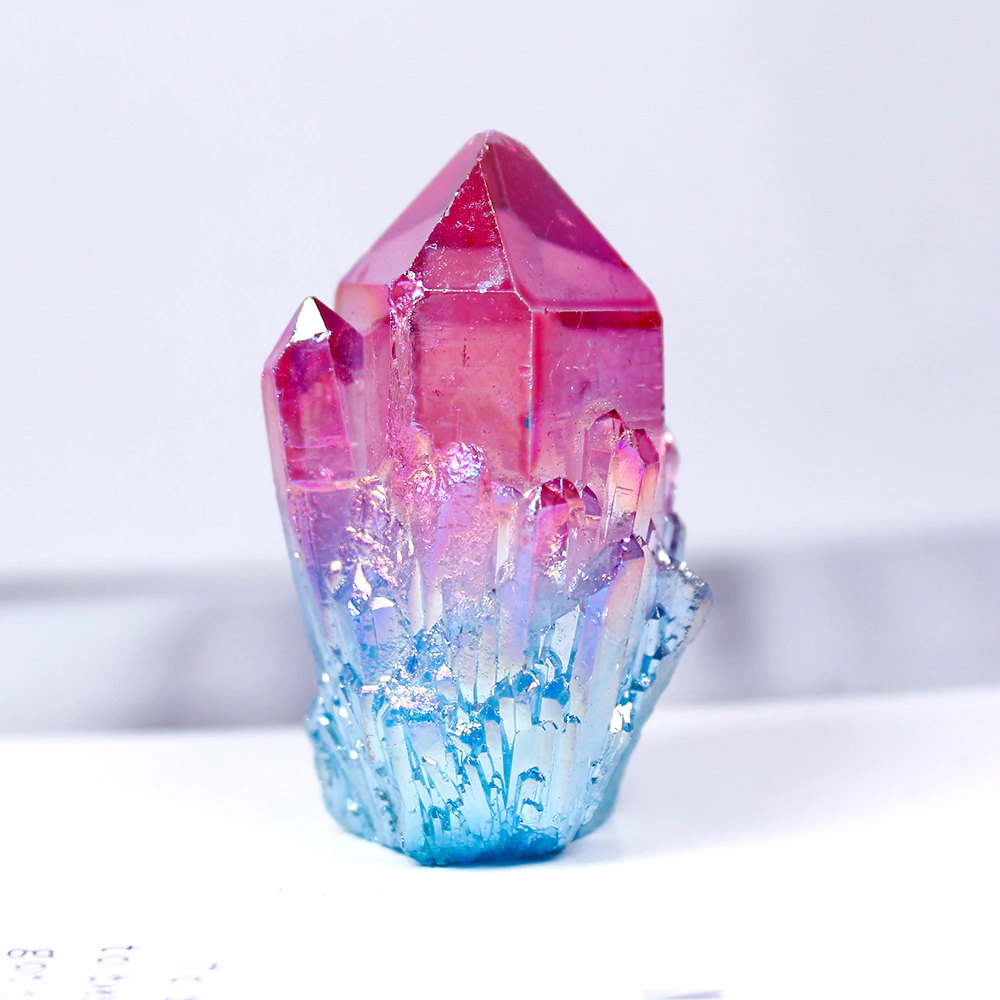 Racimos coloridos de cuarzo aura