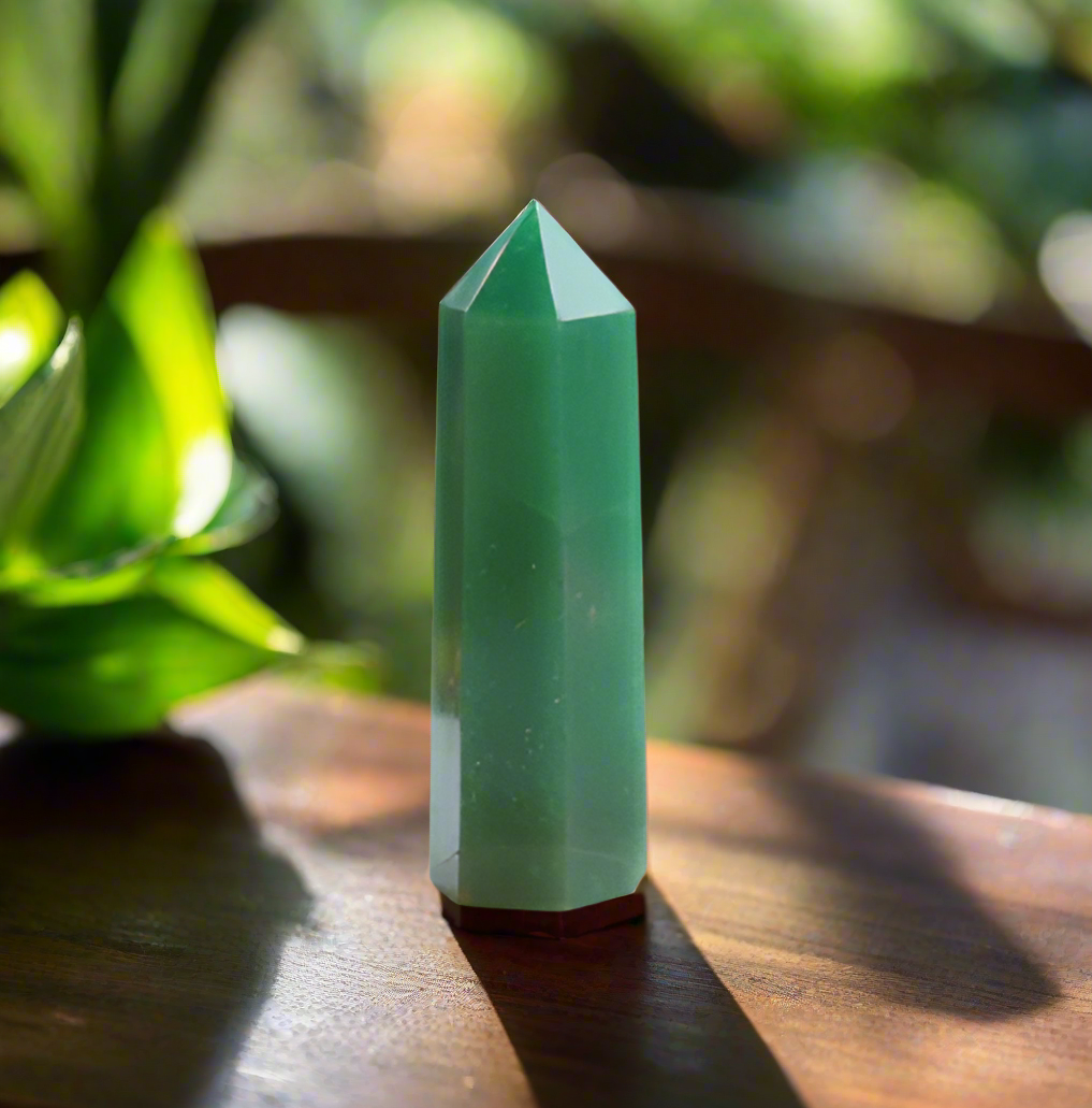 Aventurine Quartz Crystal Point 8-9 cm