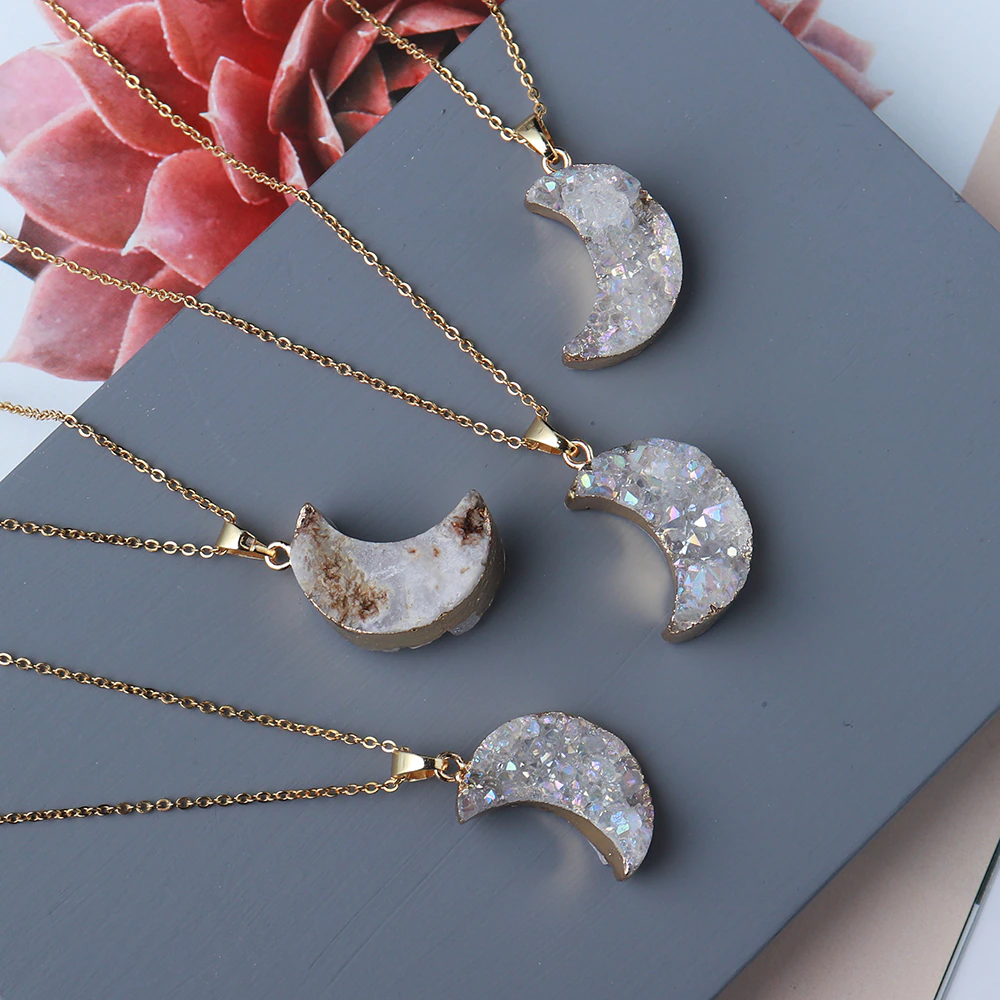 Collier lune en cristal druzy - chaîne en or 18 carats et argent