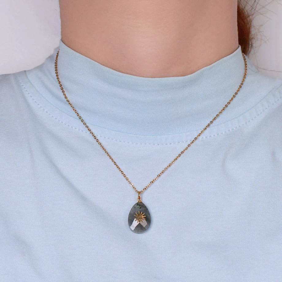 Delicado collar de cristal cósmico, chapado en oro de 18 k, apatita, labradorita, obsidiana y más
