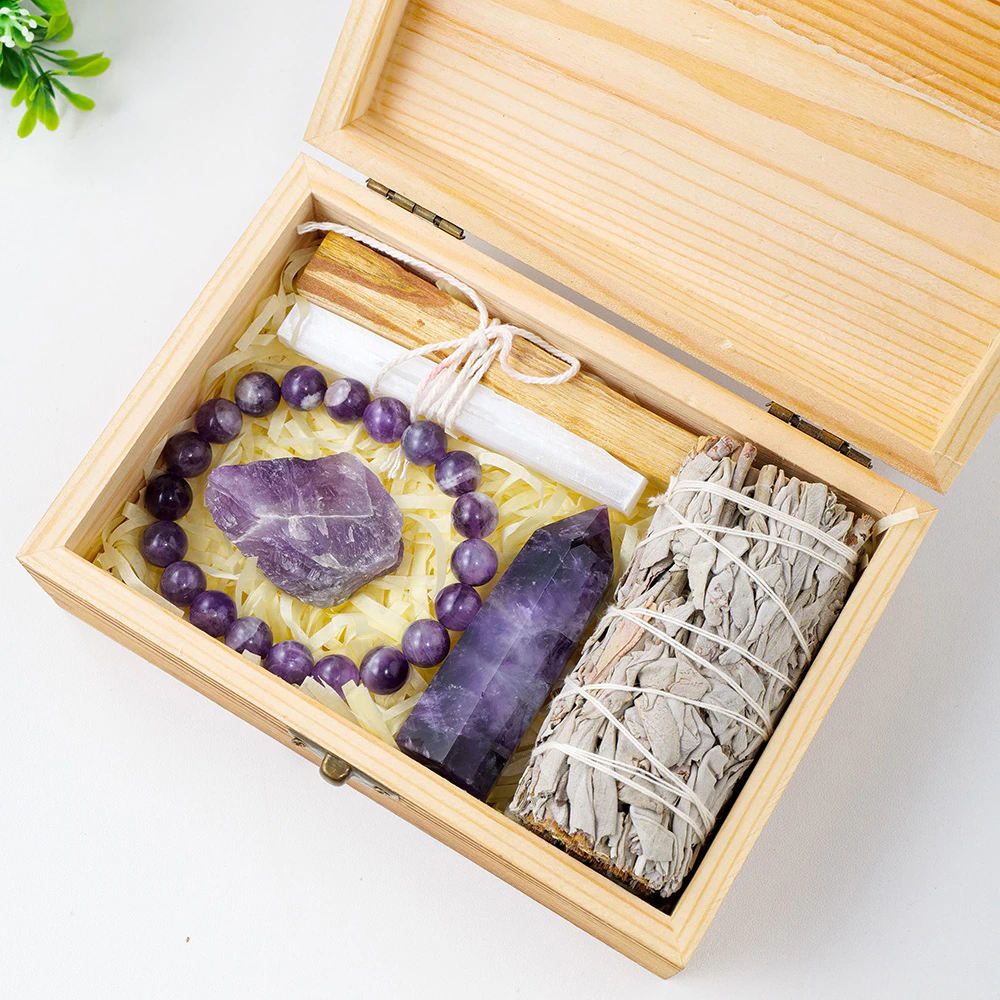 Only Good Vibes - Crystal Cleansing Gift Set with Sage, Selenite &amp; Palo Santo
